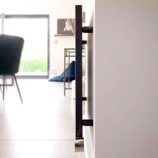 Ecostrad Adesso IQ WiFi Designer Electric Radiator - Black 1200w (1190 X 600mm) 8 Ecostrad Adesso IQ WiFi Designer Electric Radiator - Black 1200w (1190 X 600mm) - Image 6